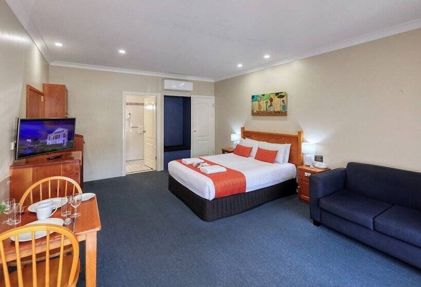 Номер Deluxe, Breakout Motor Inn