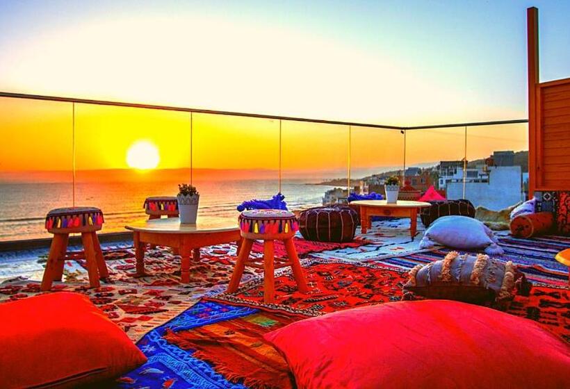 اتاق استاندارد با بالکن, The Horizon