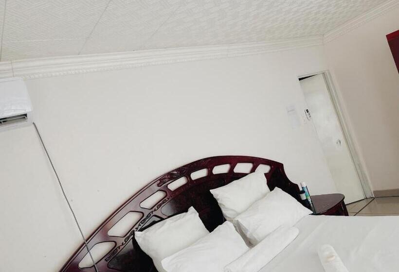 Номер Deluxe, Motjatji B&b