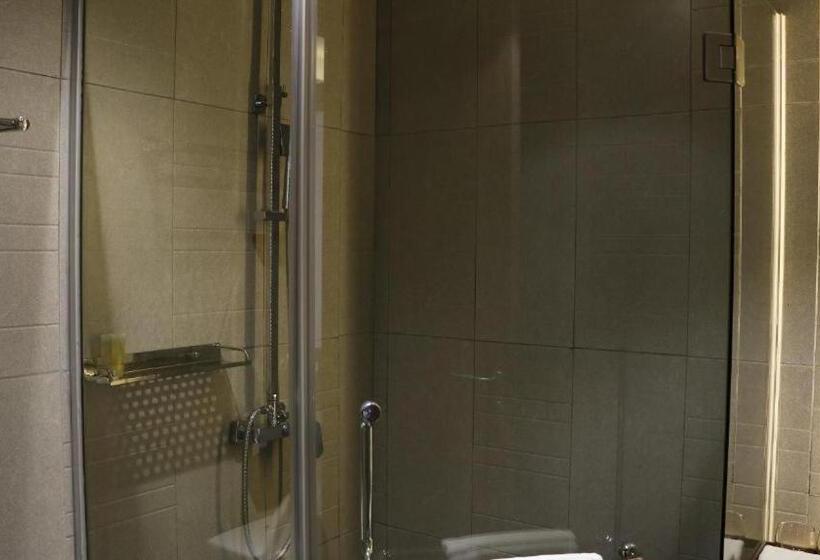 اتاق لوکس, The Penthouse Residence
