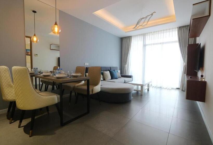 اتاق سوپریور سه تخته, The Penthouse Residence