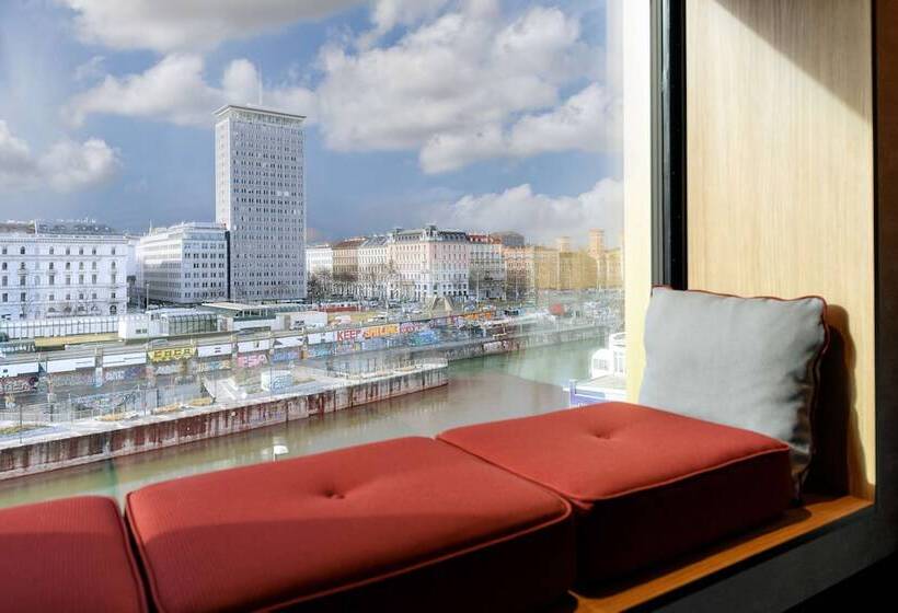 小型套房, Radisson Red Hotel, Vienna