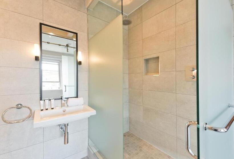 سوئیت با چشم‌انداز رودخانه, Templebar Rooms