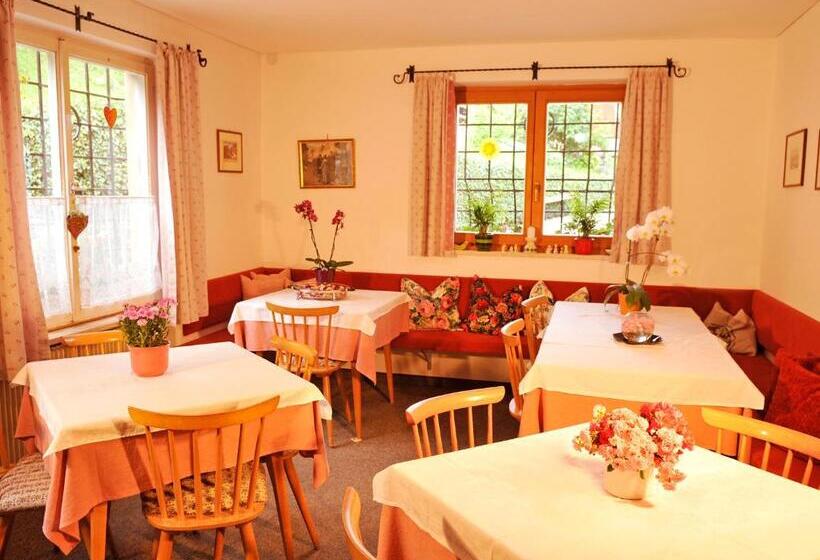 Quarto Estandar Individual, Haus Gilli