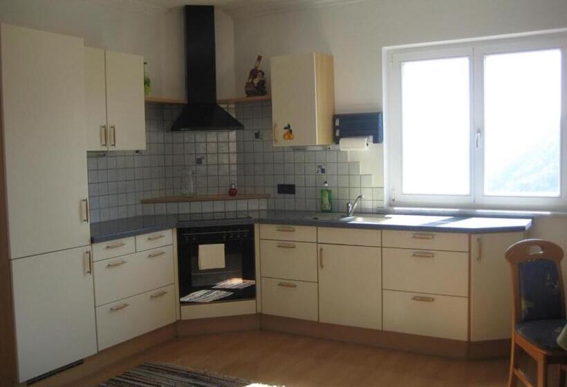 Apartamento 1 Dormitório com Sacada, Haus Gilli