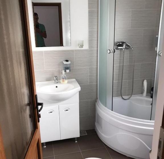 اتاق استاندارد سه نفره, Vila Fan Confort