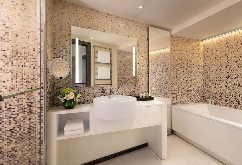 Suite met Terras, De Paris Sainttropez