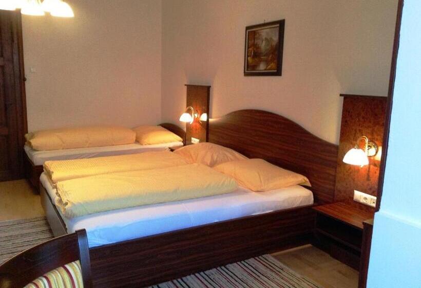 스탠다드 트리플 룸, Gasthof Post