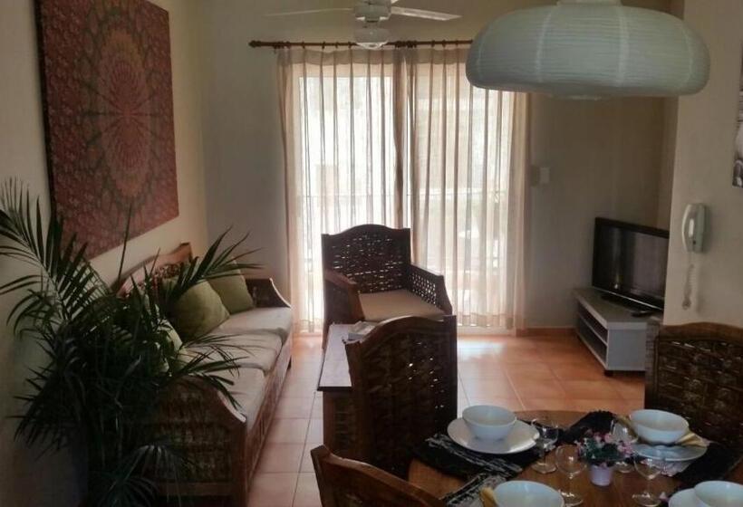 Апартаменты 2 спальни Вид на Бассейн, Bavaro Green