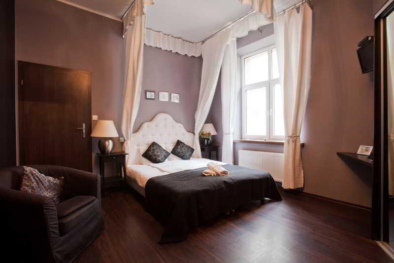 Quarto Triplo Estandar, Angel House Apart