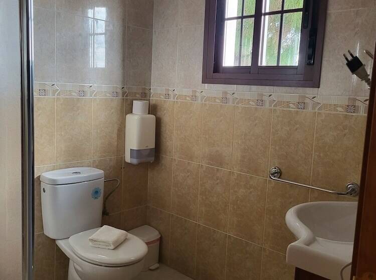 スタンダードトリプルルーム, Hostal Rural La Plata Parking Incluido