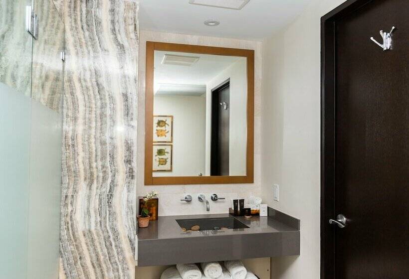 Premium Room Side Sea View, Iberostar Waves Berkeley Shore