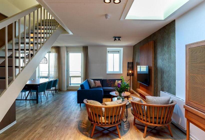 1 Bedroom Penthouse Apartment, Parc Maasresidence Thorn Apartments