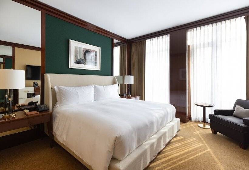 اتاق لوکس با چشم‌انداز شهر, Casa Cipriani New York
