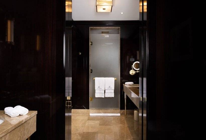 سوئیت پریمیوم, Casa Cipriani New York