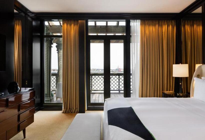 سوئیت پریمیوم, Casa Cipriani New York