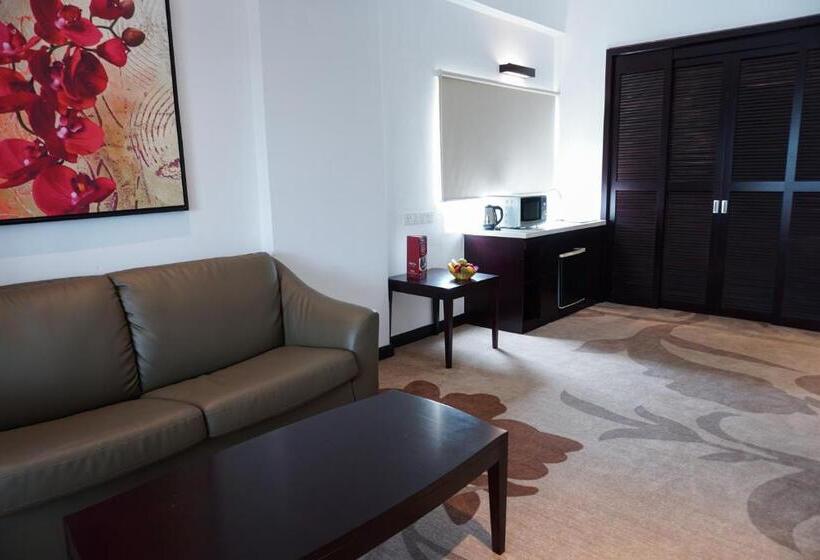 سوئیت جونیور خانوادگی, Amansari Residence Resort
