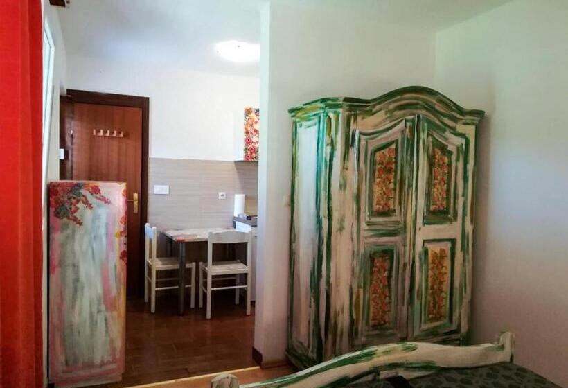 Номер Стандарт Вид на Море, Guest House Pikala