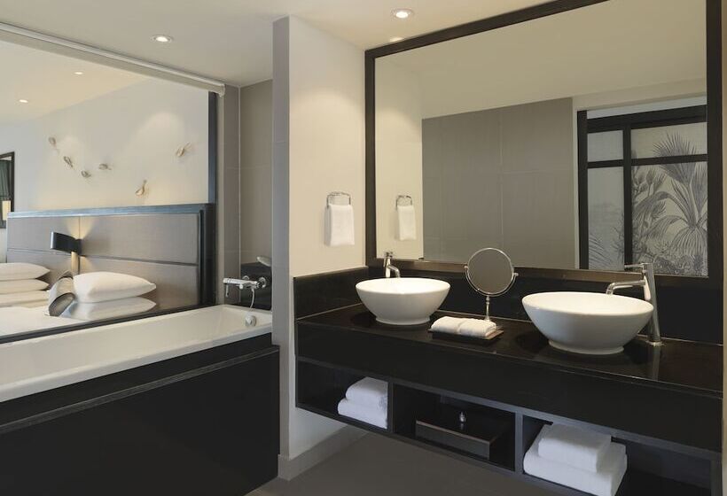 オーシャンビュースタンダードルーム, Hyatt Regency Phuket Resort