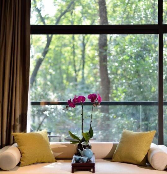 Номер Deluxe Кровать Кинг с Видом, Millennium Resort Hangzhou