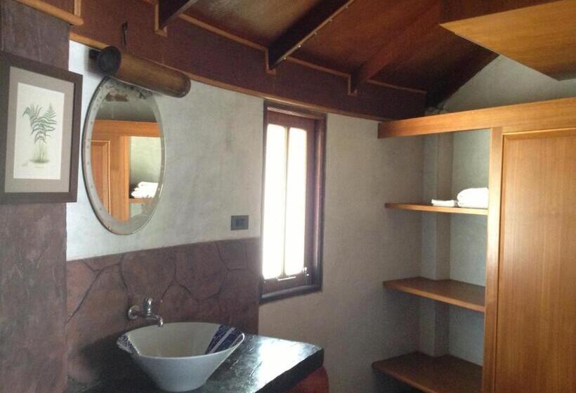 스탠다드 방갈로, Malibu Beach Bungalows