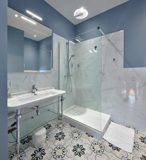 اتاق استاندارد با چشم‌انداز باغ, Chateau Vary