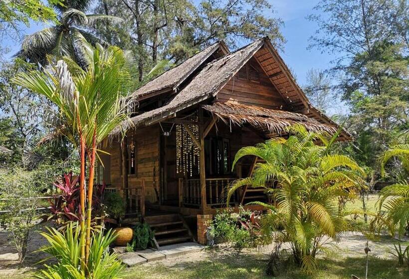 Дом 1 Спальня, Hapla Beach Cottage