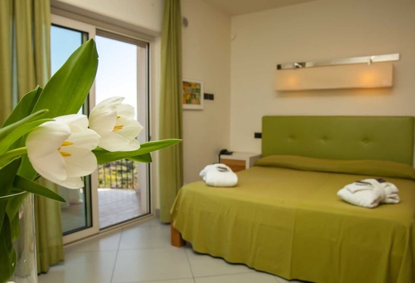 اتاق اجرایی با چشم‌انداز دریا, 4 Spa Resort