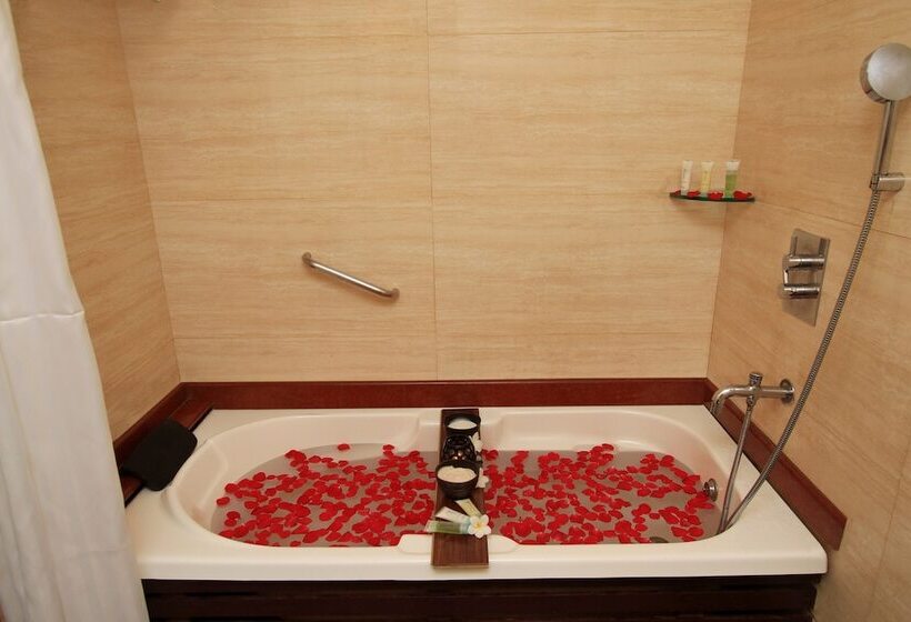 سوییت, Silent Shores Resort & Spa