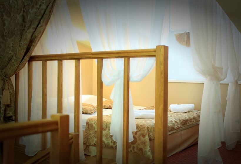 استودیوی استاندارد, Minima Kitay Gorod
