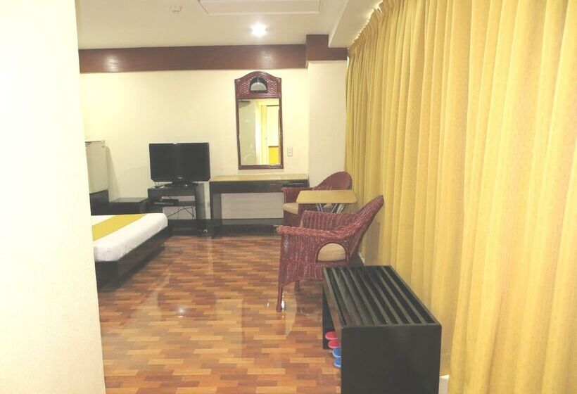 디럭스 룸, Paragon Suites