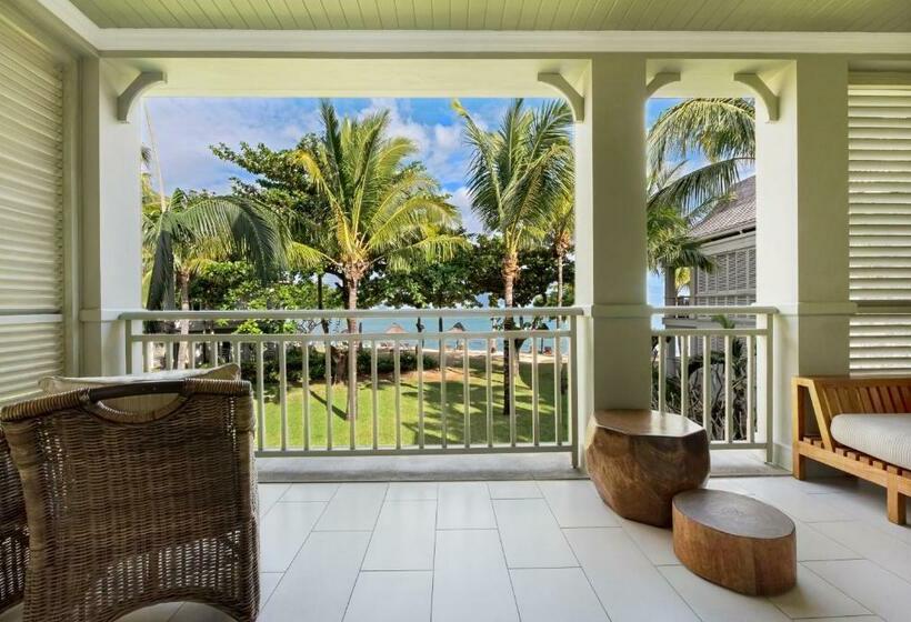 سوئیت جونیور با تخت بزرگ, The St Regis Le Morne Resort, Mauritius
