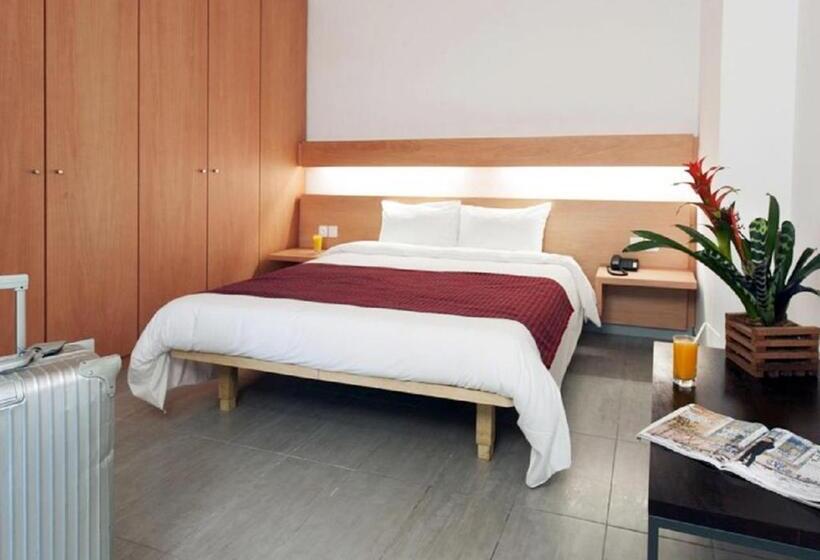 سوییت جونیور, Onomo Hotel Abidjan