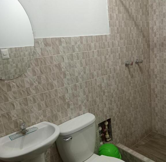 اتاق استاندارد, La Petite Maison
