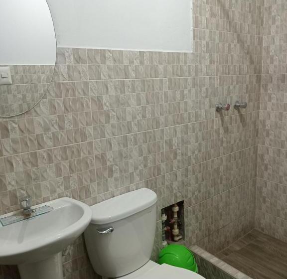 اتاق استاندارد, La Petite Maison