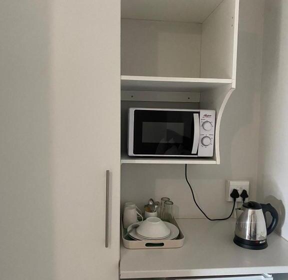 اتاق استاندارد, Liam Travel Inn