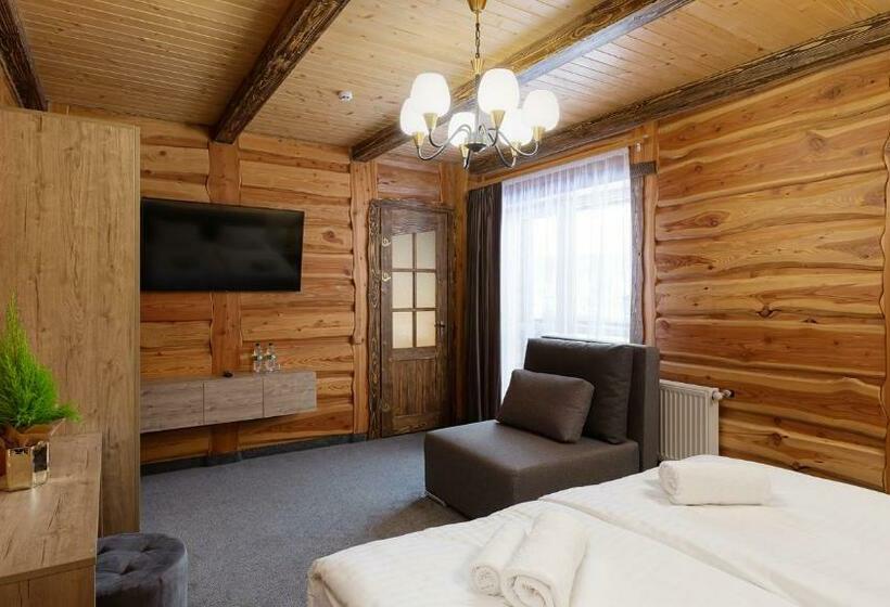 Номер Deluxe, Svoi