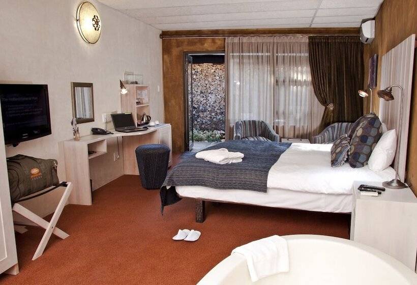 Люкс Повышенной Комфортности, African Rock Hotel & Spa, A Boutique Lifestyle Resort