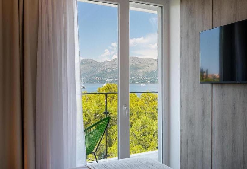 اتاق کلاسیک, Cavtat