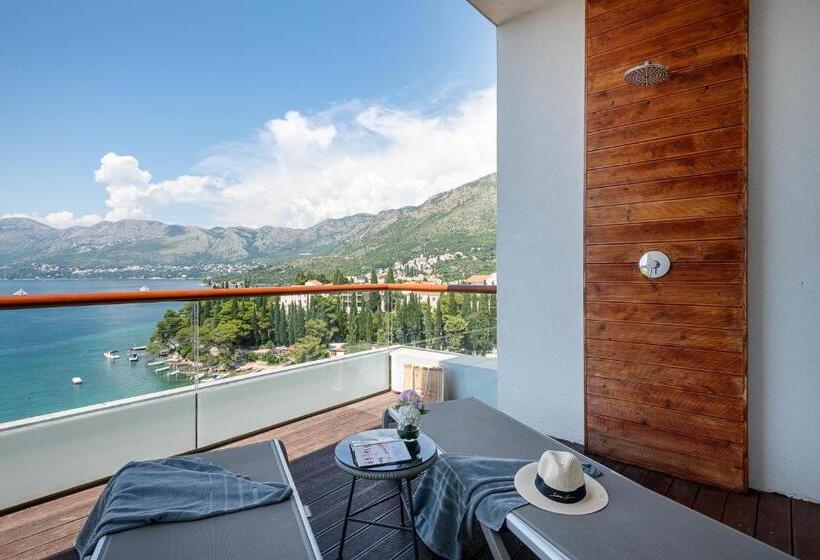 سوییت جونیور اجرایی, Cavtat