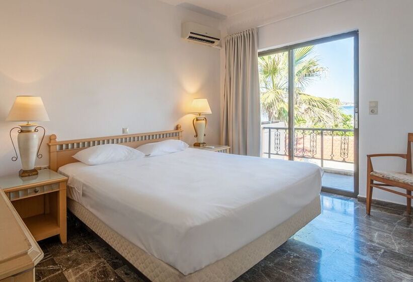 Family Suite, Minerva Beach