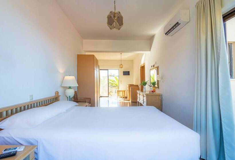 Family Suite, Minerva Beach