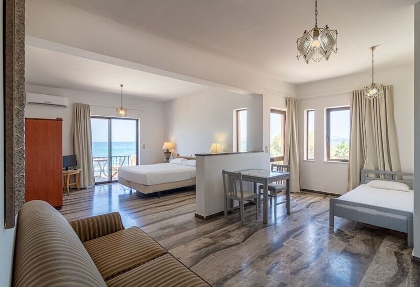 Семейный Номер, Minerva Beach