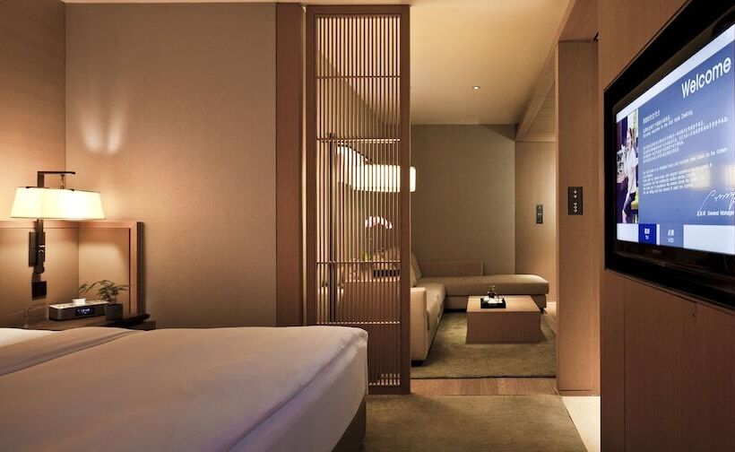 Номер Стандарт, The East Hotel Hangzhou