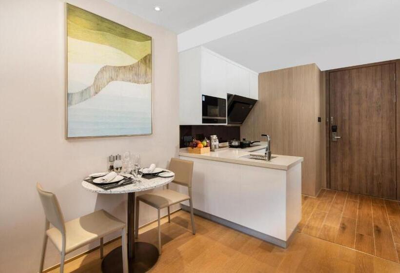 استودیوی لوکس, Eature Residences Lingang
