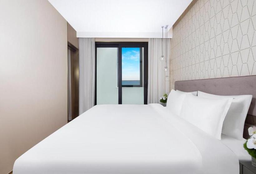 استودیوی لوکس, Eature Residences Lingang