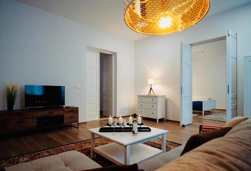 آپارتمان 2 خوابه, Zakarias Apartments