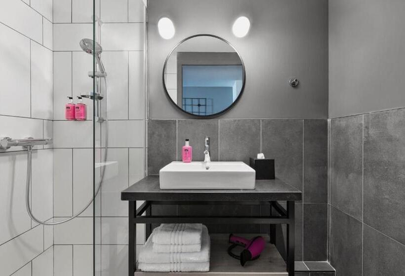 سوییت, Moxy La Ciotat