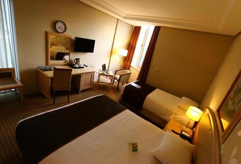 اتاق استاندارد سه نفره, Emexotel Kocaeli