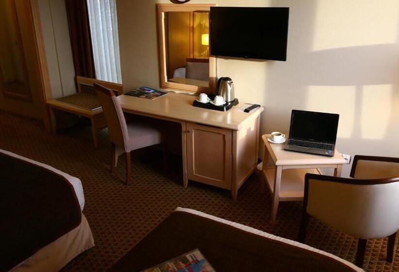 اتاق استاندارد سه نفره, Emexotel Kocaeli